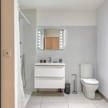 L'explorateur - Entierement Refait - Hyper Centre Daire Rouen